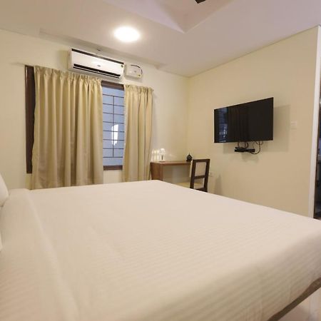 Elysian Grand Hotel Bengaluru Zewnętrze zdjęcie