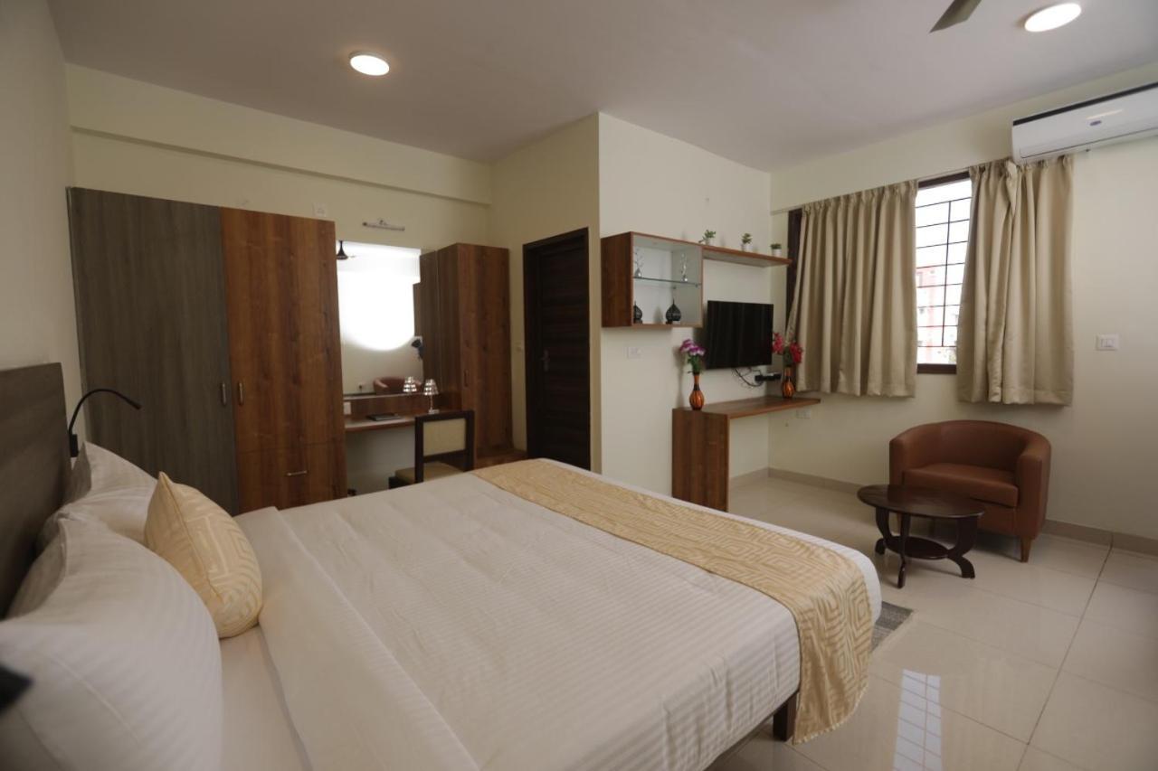 Elysian Grand Hotel Bengaluru Zewnętrze zdjęcie