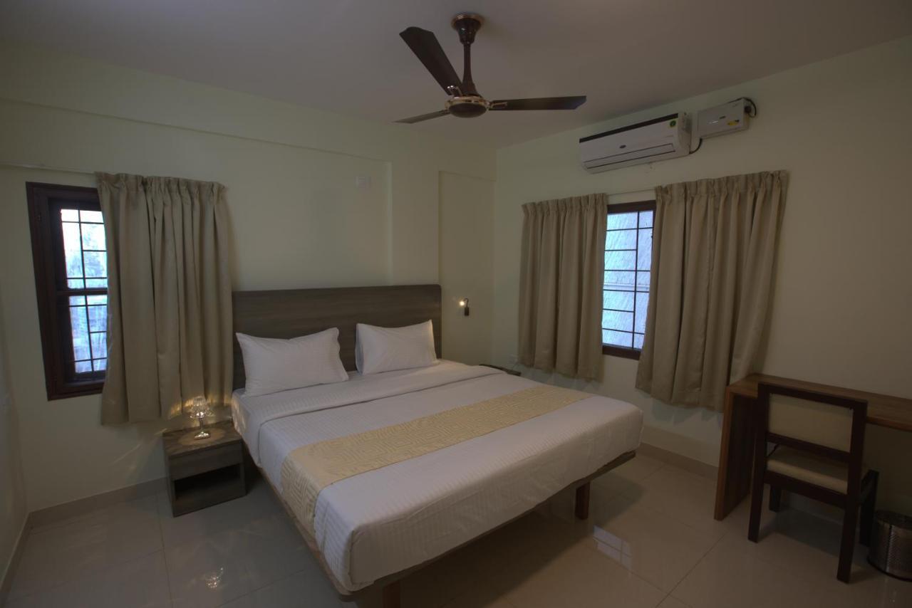Elysian Grand Hotel Bengaluru Zewnętrze zdjęcie